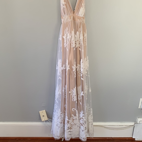 Special Occasion Maxi Dress with Velvet Floral Detail, Size M, Color Nude&White - Picture 14 of 16